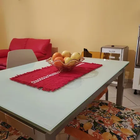 公寓 La Casa Sulla Piazza 博萨